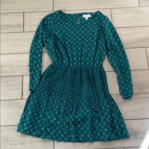 Elle emerald green flowy dress long sleeves short